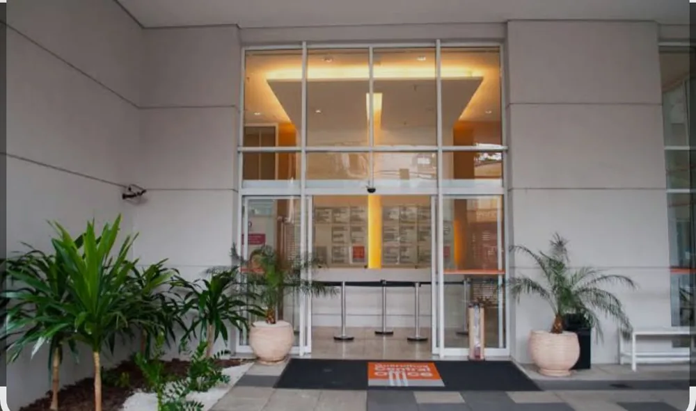 Entrada do edifício da Clínica Equalize, em Guarulhos